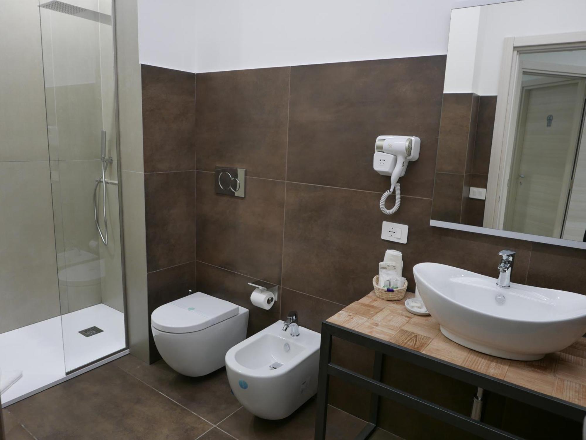 Re Lazzarone Suite Наполи Екстериор снимка